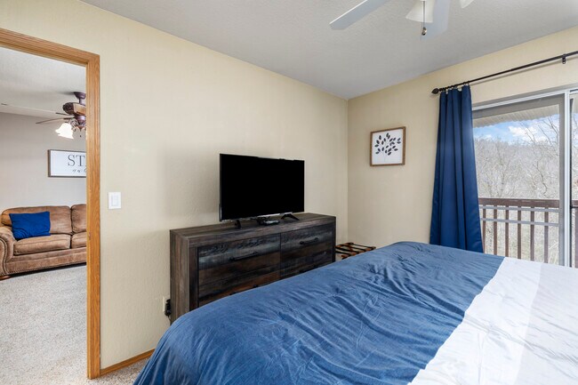 Building Photo - 21 Gold Finch Dr