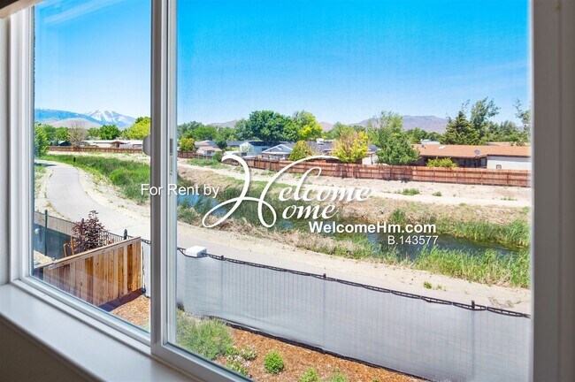 Building Photo - Beautiful Capital Village Home