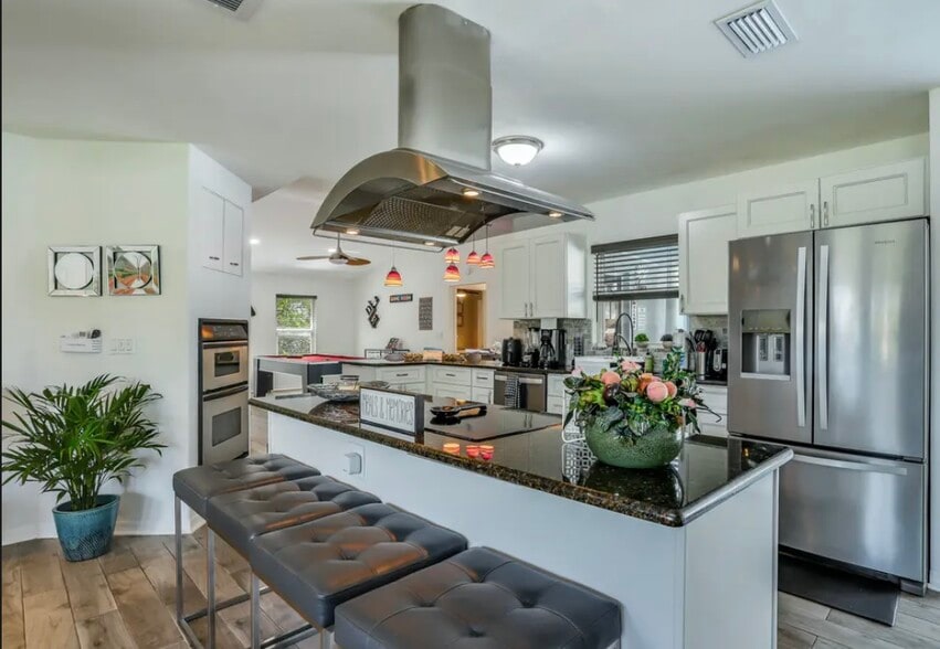 Building Photo - 1518 SE 32nd St