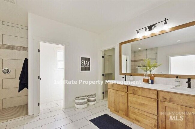 Building Photo - 3280 S Ruffian Ln