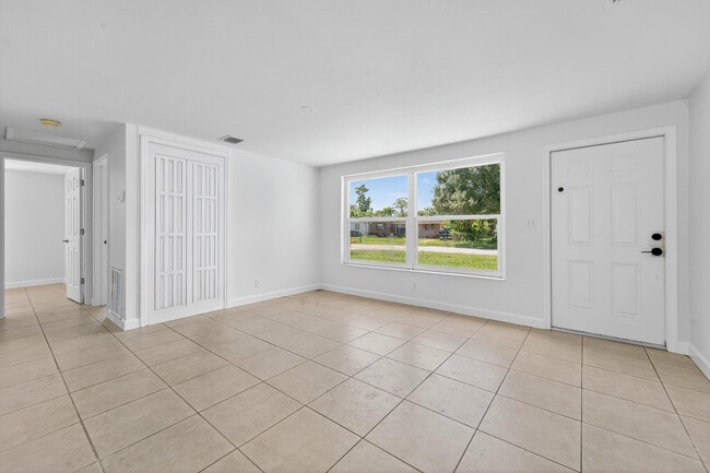 Building Photo - 5821 Urdea Rd