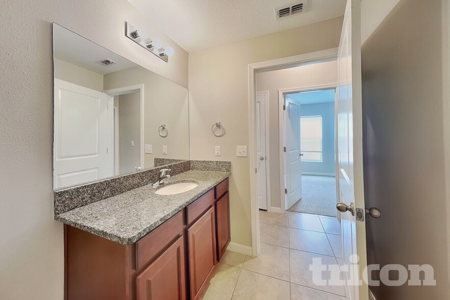 Building Photo - 10410 Fairy Moss Ln