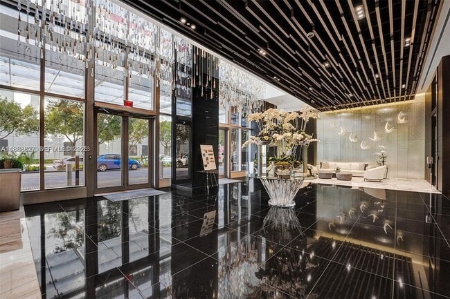 Building Photo - 851 NE 1st Ave