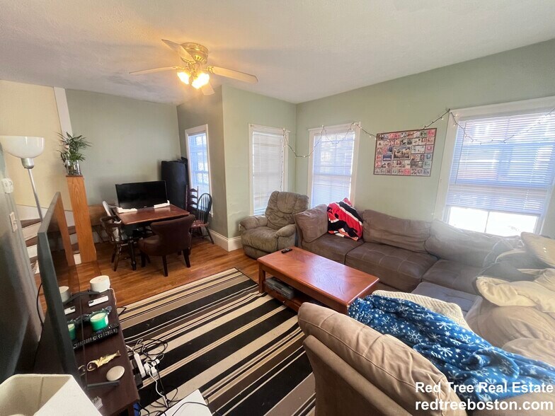 Building Photo - 3 Foster St