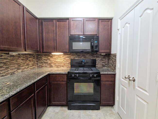 Building Photo - 8117 Silverton Creek Ln