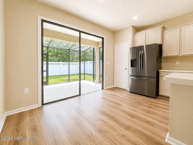 Building Photo - 550 Drysdale Dr