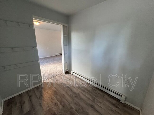 Building Photo - 2723 3rd Ave