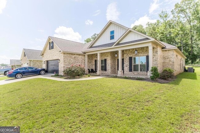 Building Photo - 306 Rustic Live Oak Trl