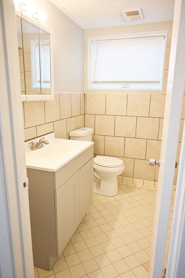 Floorplan - Benson Crest Apartments