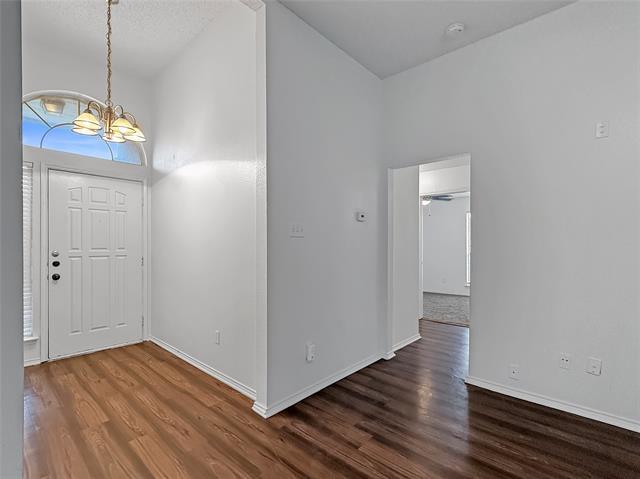 Building Photo - 2708 Crystal Falls Dr