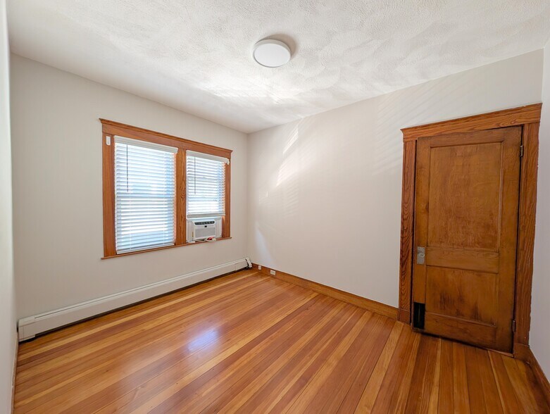 Building Photo - 29 Frederick Ave