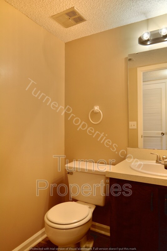 Building Photo - 121 Manorwood Ct