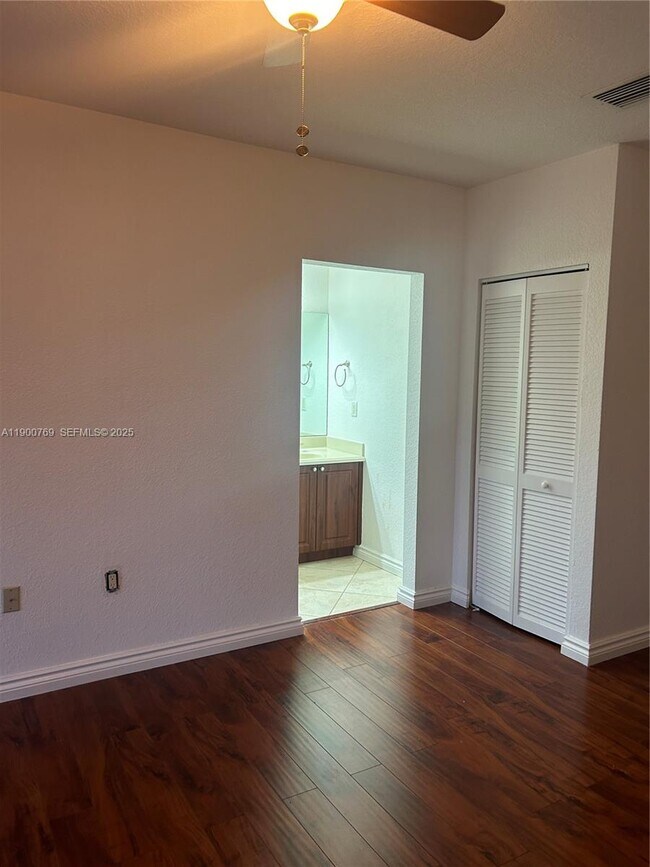 Building Photo - 3147 New York St