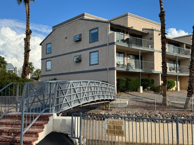 Building Photo - 1675 AZ-95