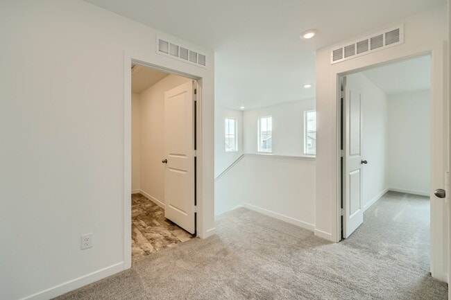 Building Photo - 24325 E Ohio Dr