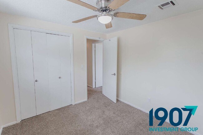 Building Photo - 9212 S McKinley Ave
