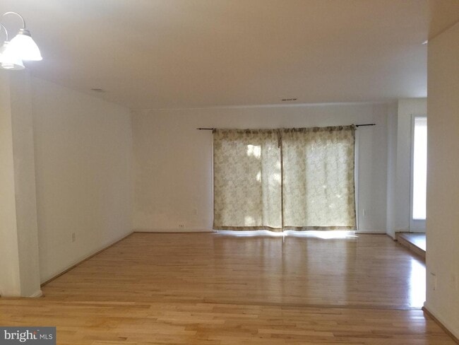 Building Photo - 3748 Persimmon Cir