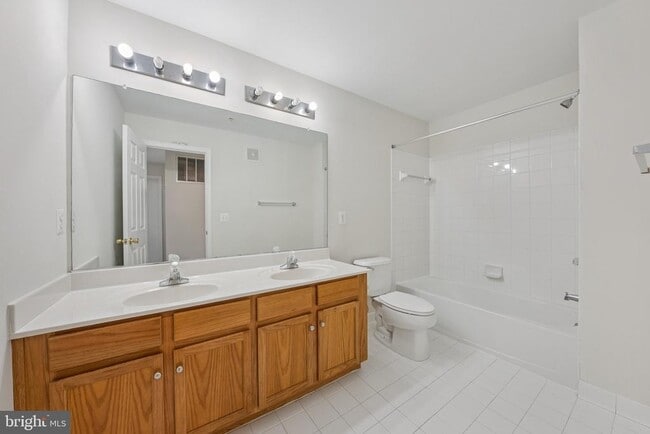 Building Photo - 15503 John Diskin Cir