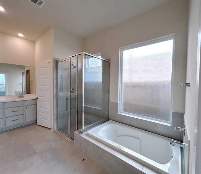 Building Photo - 6007 Churchill Spgs Ln