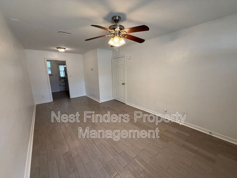 Building Photo - 5211 San Juan Ave