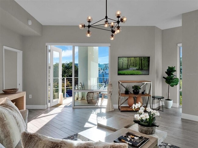 Building Photo - 525 E Jackson St