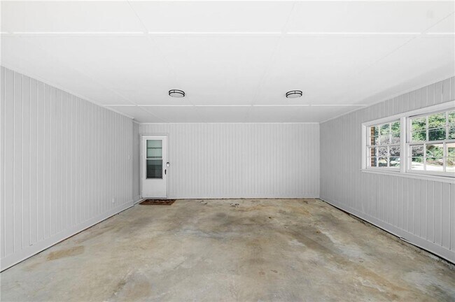Building Photo - 4083 Cedar Knoll Dr