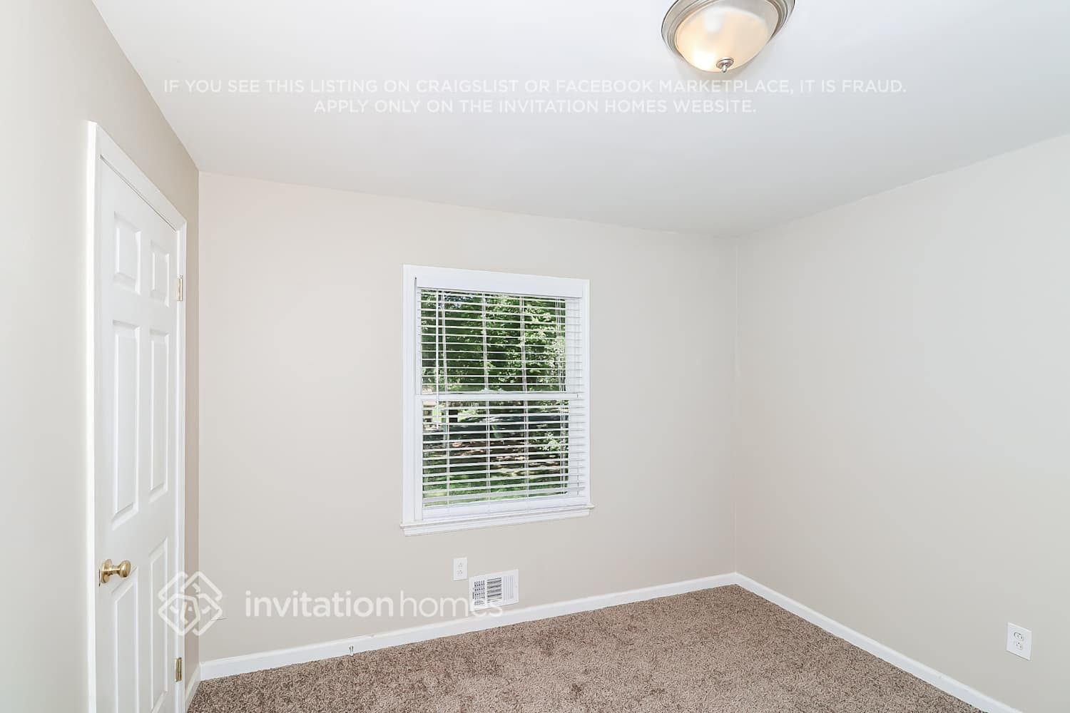 Building Photo - 430 Karen Dr