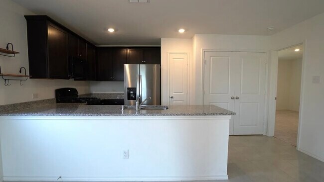 Building Photo - 3702 Haydon Hl Rd