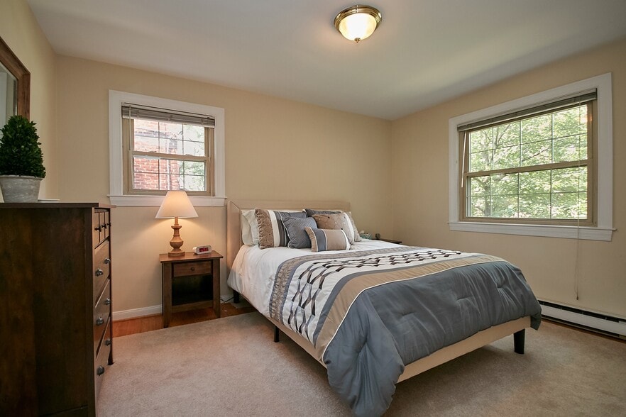 Largest bedroom with 2 winodws - 805 23rd St S