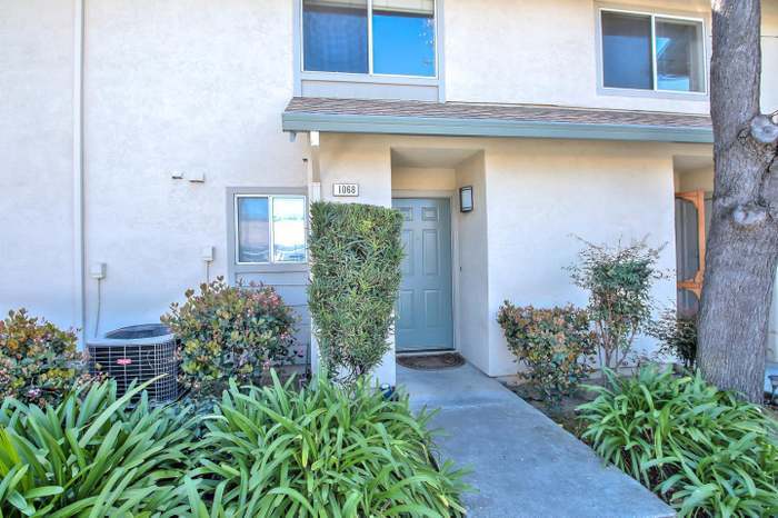 Building Photo - 1068 Summerplace Dr