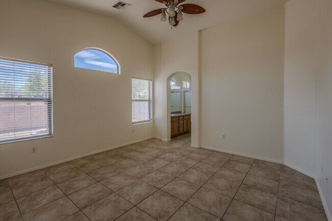 Building Photo - Rancho Sahuarita