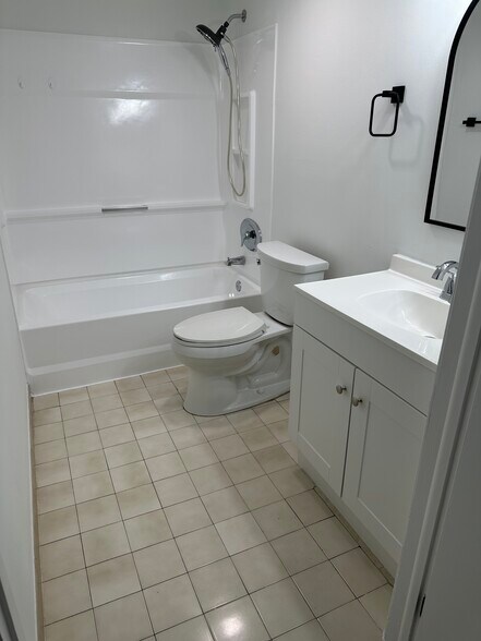 Building Photo - 6155 NW 186th St