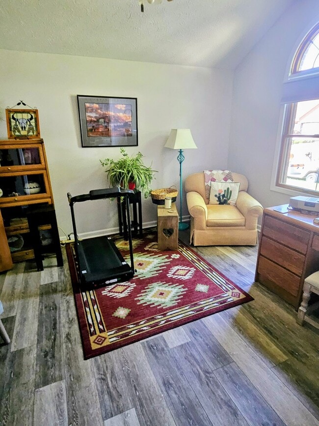 Building Photo - 606 Ravens Lake Dr