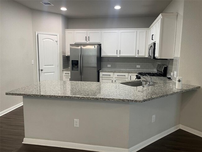 Building Photo - 317 Bremen St