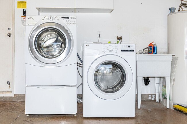 Building Photo - 3BD/2BA Single Family Home in Mililani Mauka with Solar and 2 Car Garage