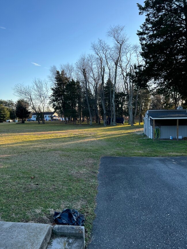 Building Photo - 1080 Chews Landing Rd