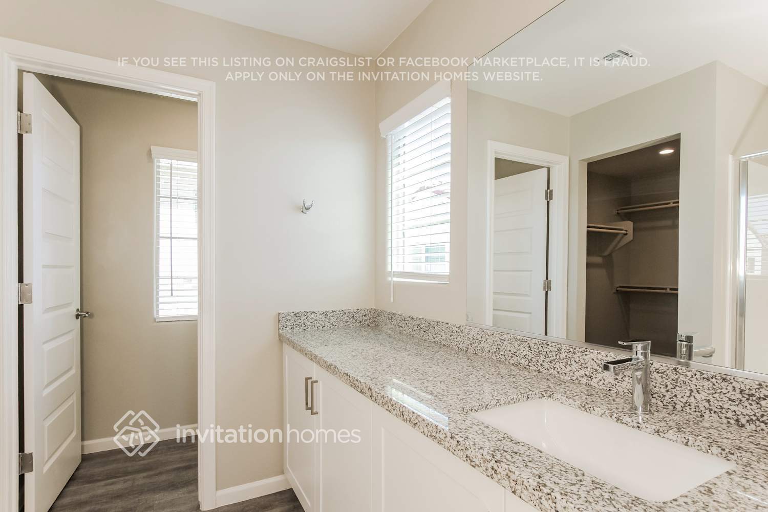 Building Photo - 5005 N 189th Dr