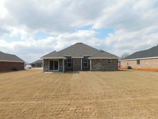 Building Photo - 474 N Yona Ln