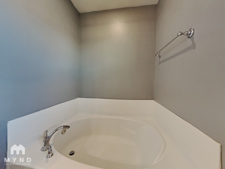 Building Photo - 10991 E Midnight Moon Ln