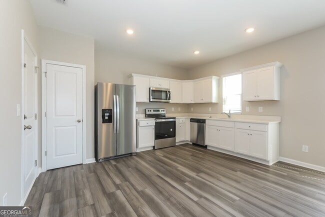 Building Photo - 613 Knightsbridge Ln