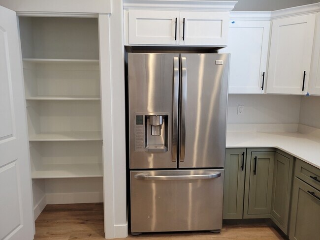 Building Photo - 1455 N 3860 W