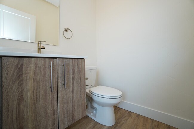 Building Photo - 4621 N Iota Ln