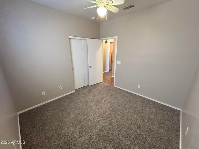 Building Photo - 11191 W Palm Ln