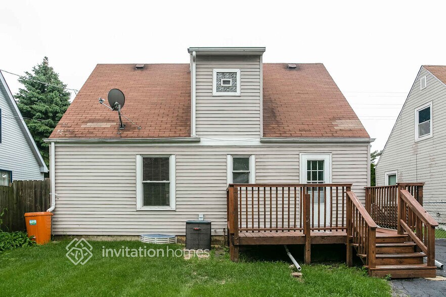 Building Photo - 2517 Scott St