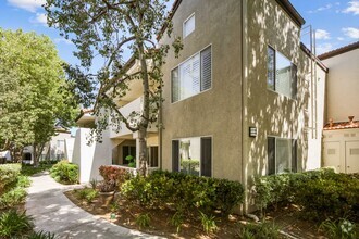 Building Photo - 24474 Valle Del Oro