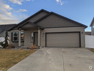 Building Photo - Beautiful 3 BR, 2 BTH in Rathdrum