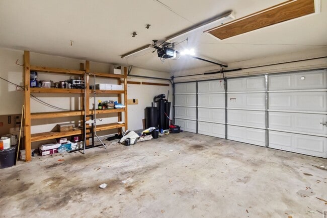 Building Photo - 1305 Cedar Brook Dr