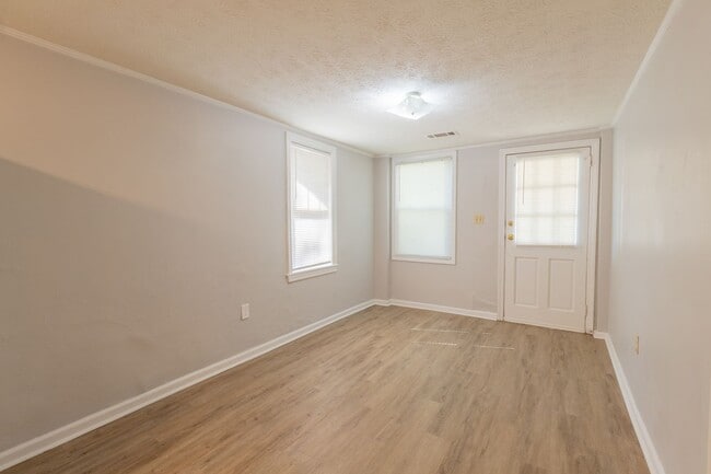 Building Photo - Norris Rd 2908**Charmaine