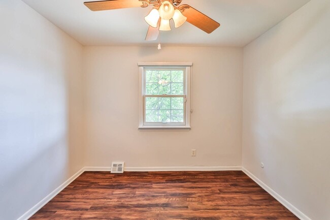 Building Photo - 9898 Wistaria St