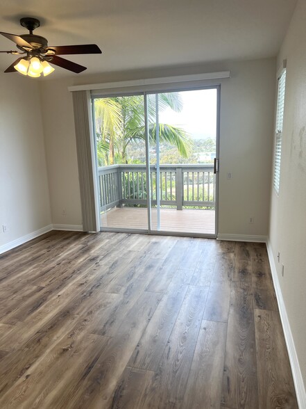 main bedroom - 1736 Bluebird Ln